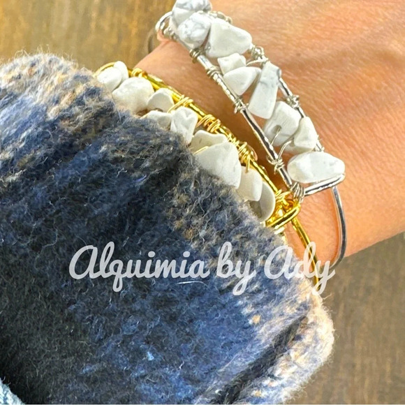 Howlite silver/gold bangle wire bracelet for stacking - Picture 1 of 9